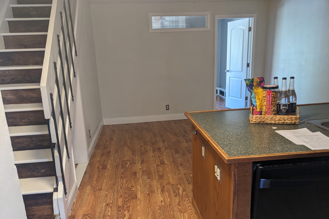 Photo - FALL PRE-LEASE 3 BDRM Condo on the Hill