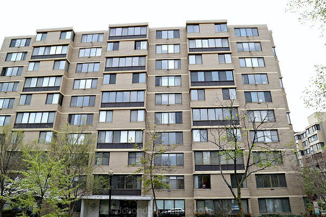Exterior - The Letterman House - Studio for Rent