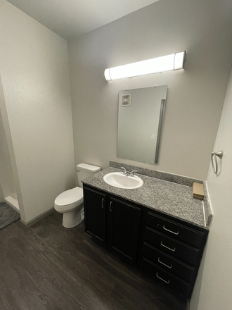 Private bathroom - Lease Takeover: Furnished Room Available Late September
