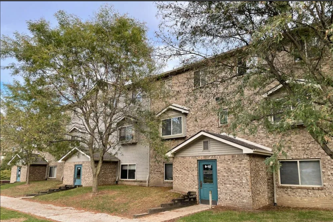 Outside street view - Crestview Riverbend