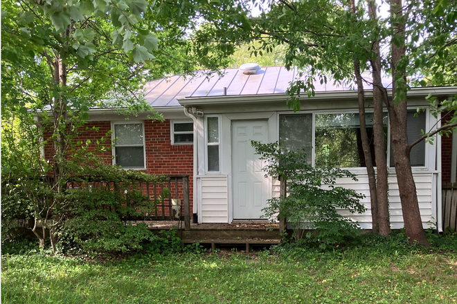 Rear of House: Sunroom and deck - 2 BR Single Family Home - Linden