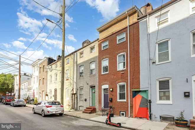 Outside street view - Furnished Room in a Newly Renovated Spacious House, 8-Minute Walk to JHU Medical Campus