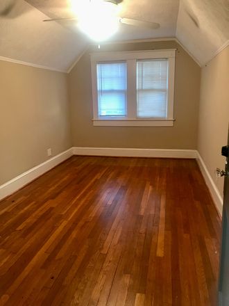 Bedroom - House near stadium
