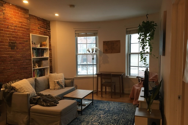 living - GREAT LOCATION! 2 BED WITH HEAT AND HOT WATER INCLUDED! 9/1/26!