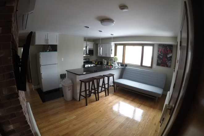 1 - SEPT 2026 – Cambridge 3 Bed with Modern Kitchen, A/C & Furnished Option! No Broker Fees!