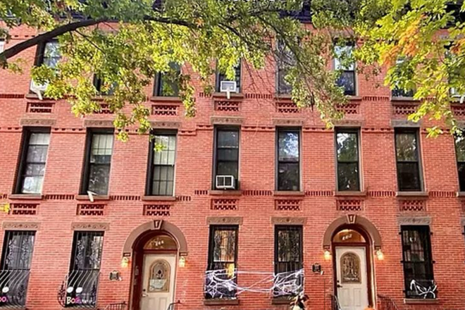 Building - Park Slope Apartment Share