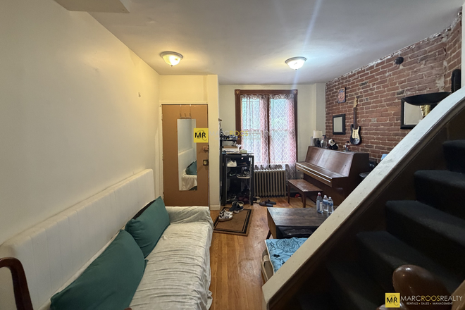Call NOW for showings! 617-236-8550 - SUSSEX ST - *NO FEE* FURNISHED 3BR TOWNHOUSE BY CAMPUS FOR *9/1/2026* W/ IN UNIT LNDRY, YARD, PATIO