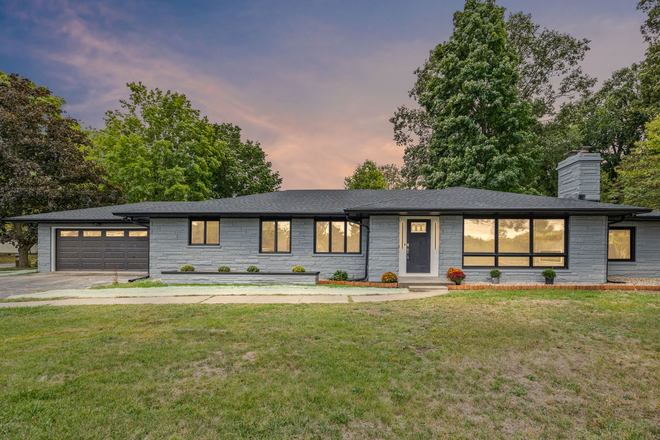 Front of house - Premium Purdue Student Housing | Private Rooms Available | 7 Minutes to Campus