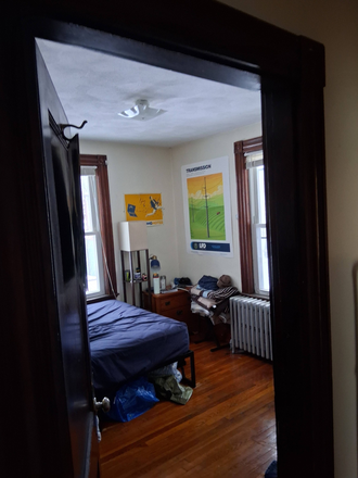 Available Bedroom - Room in Near Allston-Honan Library