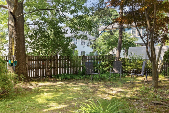 Private garden - Apartment for rent near Cambridge campus and Freshpond