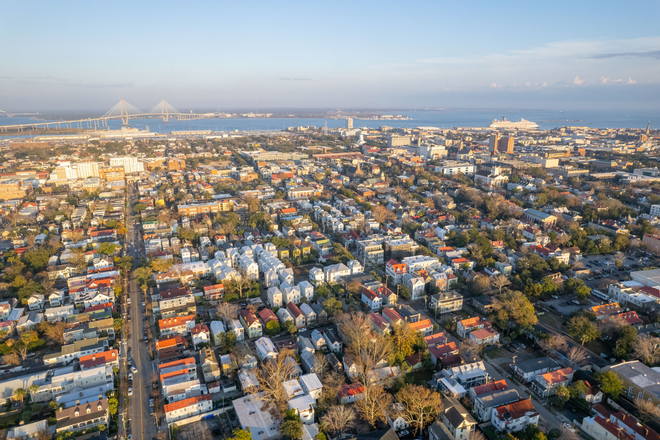 Sky view - Quiet 1Bed/1Bath Retreat Ideal for Medical Professionals