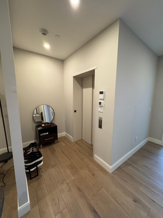Call NOW for showings! 617-236-8550 - TEMPLE PL - X-LRG LUXE & LOFTY DOWNTOWN X-ING 2BR AVAIL *6/1/2026* W/ 1.5 BATH, LNDRY IN BLDNG, DW!