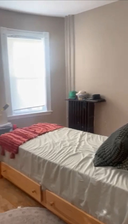Bedroom - Private/ Shared room in all girls apt