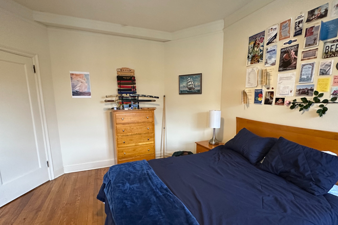 Bedroom - Furnished room & apartment at 100 W. University Parkway