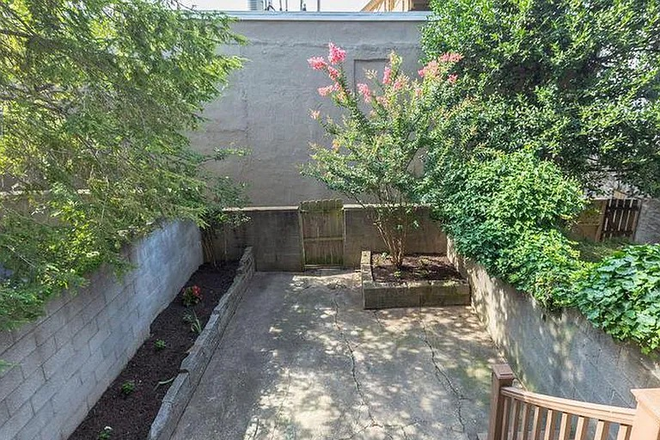 Back Patio - 3 Rooms Available in 5 bd/5.5 bath Rowhome: 2 on 8/1 and 1 on 10/1