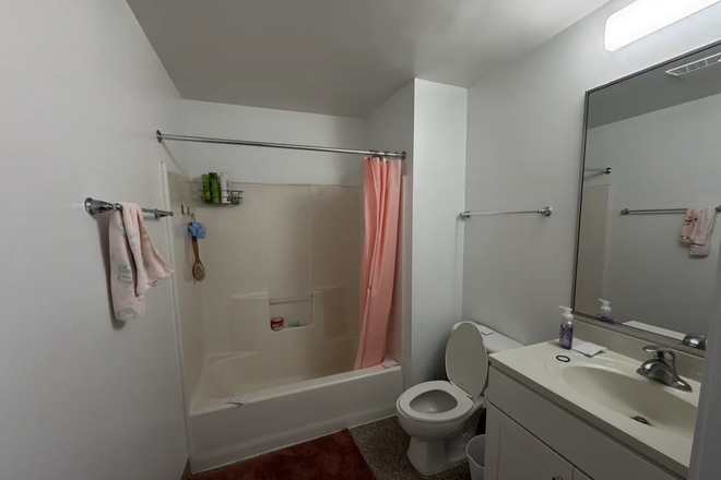 Bathroom - South campus common 1