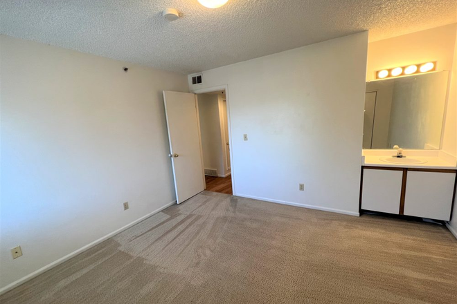 Bedroom - Wimbledon Apartments