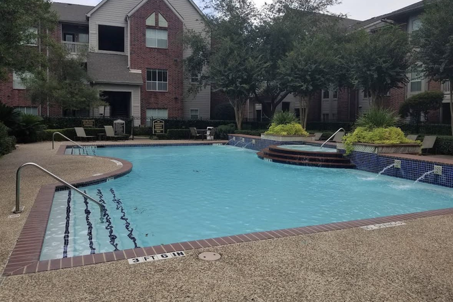 Pool - Condo near Rice University, TMC