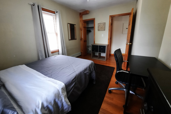 Bedroom - Looking for a roommate in a 4BR 1Bath apart. Near Tufts - Utilities Inc.