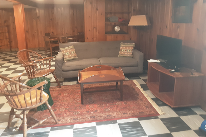 living area - Owner occupied Bungalow, basement unit, Utilities included Apartments