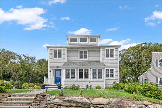 Front of House - Available for a group of 4! 4 Bedroom in Bonnet Shores!