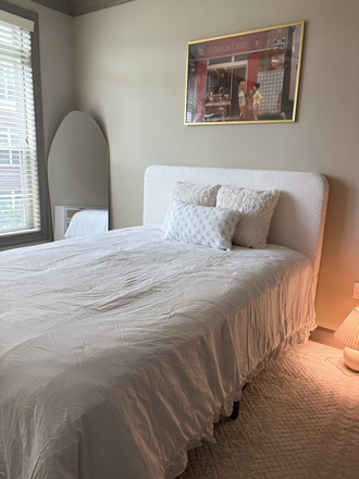 Bedroom 3 (bathroom not pictured) - Emory Point
