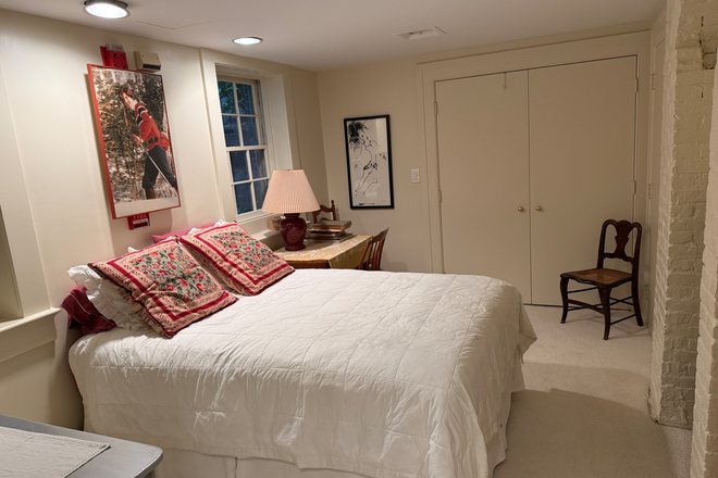 Bedroom - Quiet Furnished Room House