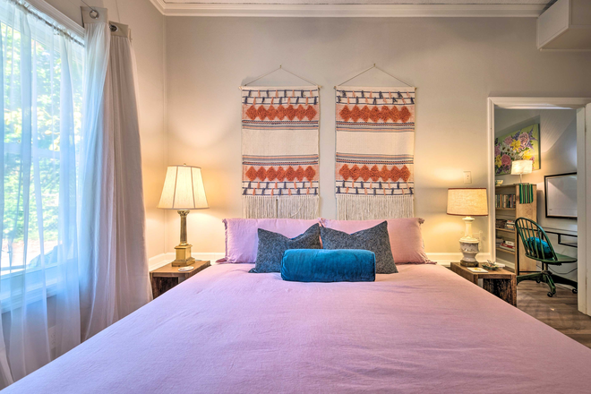 Bedroom - Walk to MARTA and Emory Shuttle - Furnished 1 Bed/1 Bath Private Apartment in Quiet Neighborhood