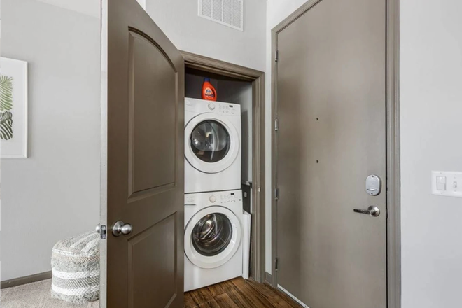 Washer/Dryer - The James Apartments