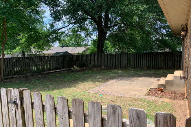 - 1991 Idlewood Drive - 3 bedroom 2 Bath house for rent
