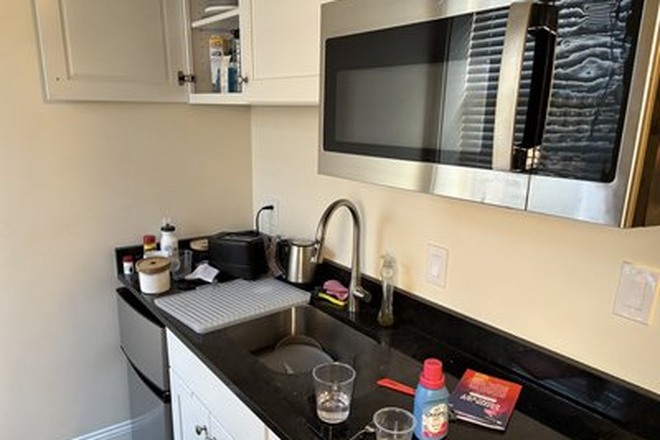 Kitchen - Beautiful Studio next to Whole foods walk to Campus 9/1 No Fee