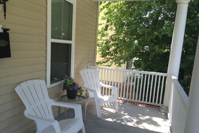 Front Porch - House on 41st St!