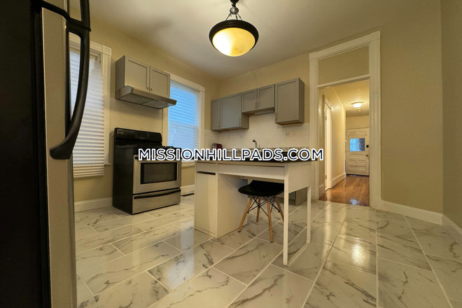Kitchen - New Listing! NO BROKER FEE! 3 Bed 1 Bath on Bucknam St. in Mission Hill!