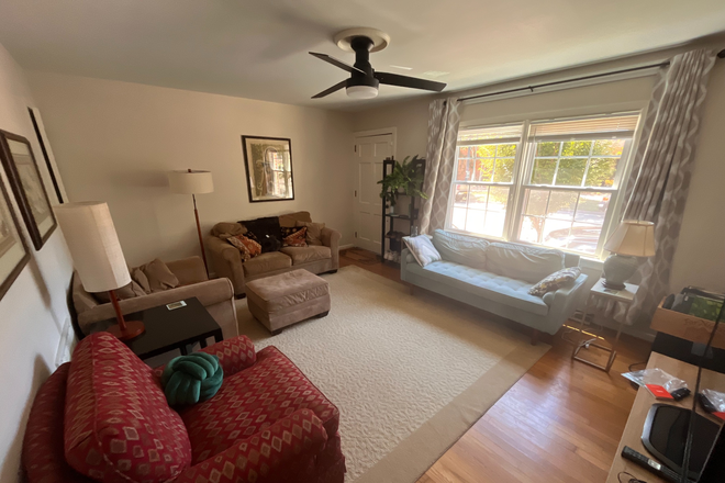 Living Room - Single Room in 2-Person Town Home 5 Minute Walk from Campus