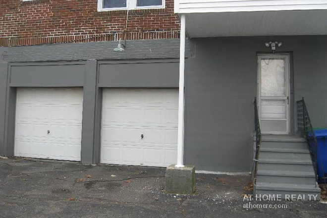 Outdoor space and garage access - **NEED TWO SPRING 2027 SUBLETTERS** 47 Algonquin Road Unit 1, Close to BC campus House