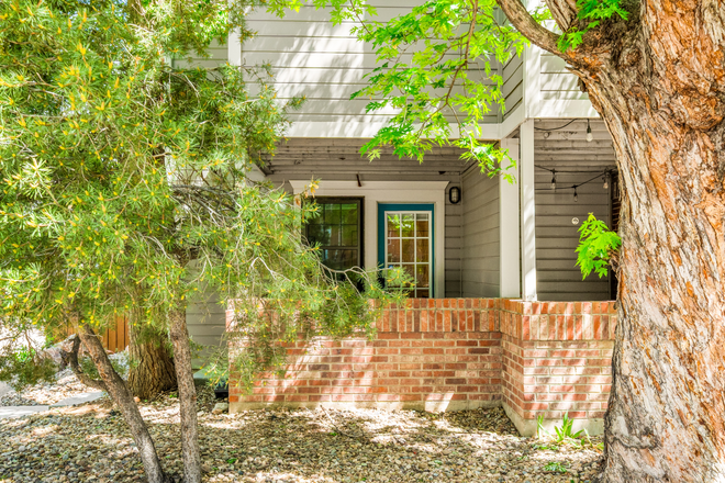 patio from University Ave - Perfect Location Condo