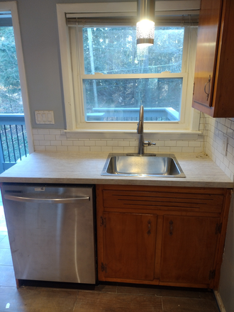 Kitchen - 2 BR/2BA Decatur Condo for rent close to Emory and CDC-access to shuttle