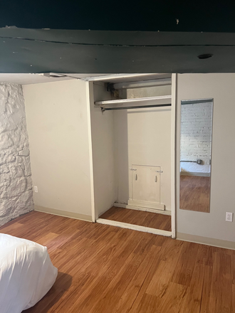 Closet - PRICE REDUCED - AVAILABLE JANUARY! Room for rent/sublease