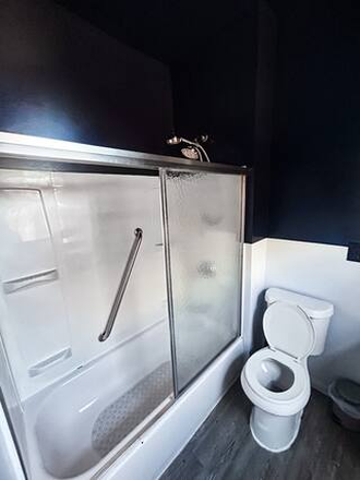 Bathroom - UC Off-Campus Housing | Furnished 2BR Apartment
