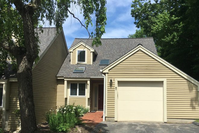 Outside the property - Available Jun 2026 - 3bd 2ba Courtyard condo, up to 4 unrelated, walking distance to Storrs downtown