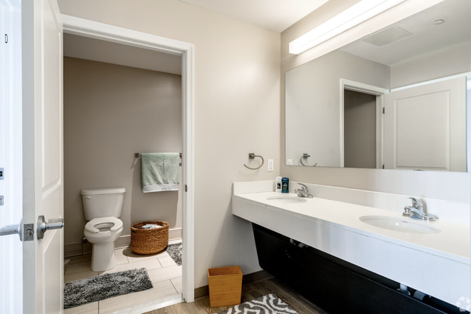 Bathroom - Nine East Summer Sublet