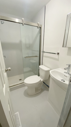bathroom - 1 unfurnished bedroom in 3 BR basement unit for Rent Steps from U of T St. George Campus Triplex