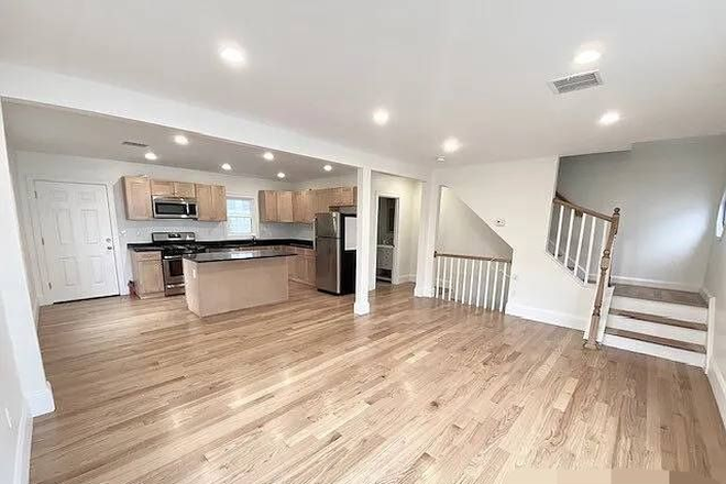 Living Room - Property from a landlord