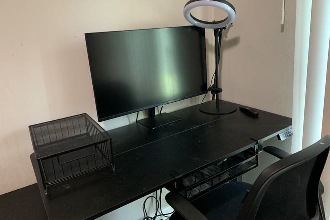 Available furnished bedroom - Alpine Commons Apartments