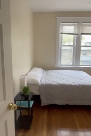 Bedroom - 5 Bed 2 Bath Appartment in Brighton