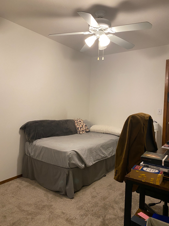 Bedroom (will be unfurnished) - NEW! 01/01/26-07/31/26 Single bedroom in comfortable shared 3 bed condo. $1090 incl utilities