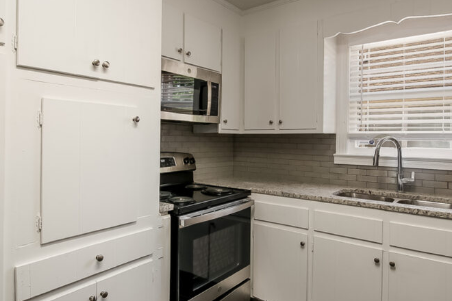 kitchen - College City Reality