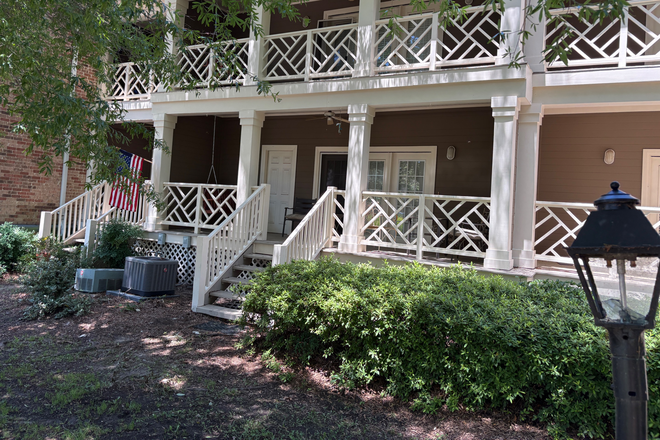 2 Balconies with porch swings! - For Rent: fully Furnished with utilities, Reservoir Living at Its Finest at Windward Bluff! Townhome