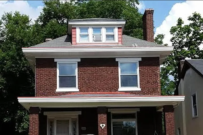 Exterior - Great 5Br, 2Ba, Parking, Very Close to UC