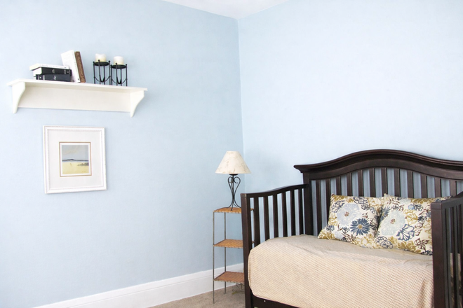 Bedroom - Close to campus with 6 bedrooms